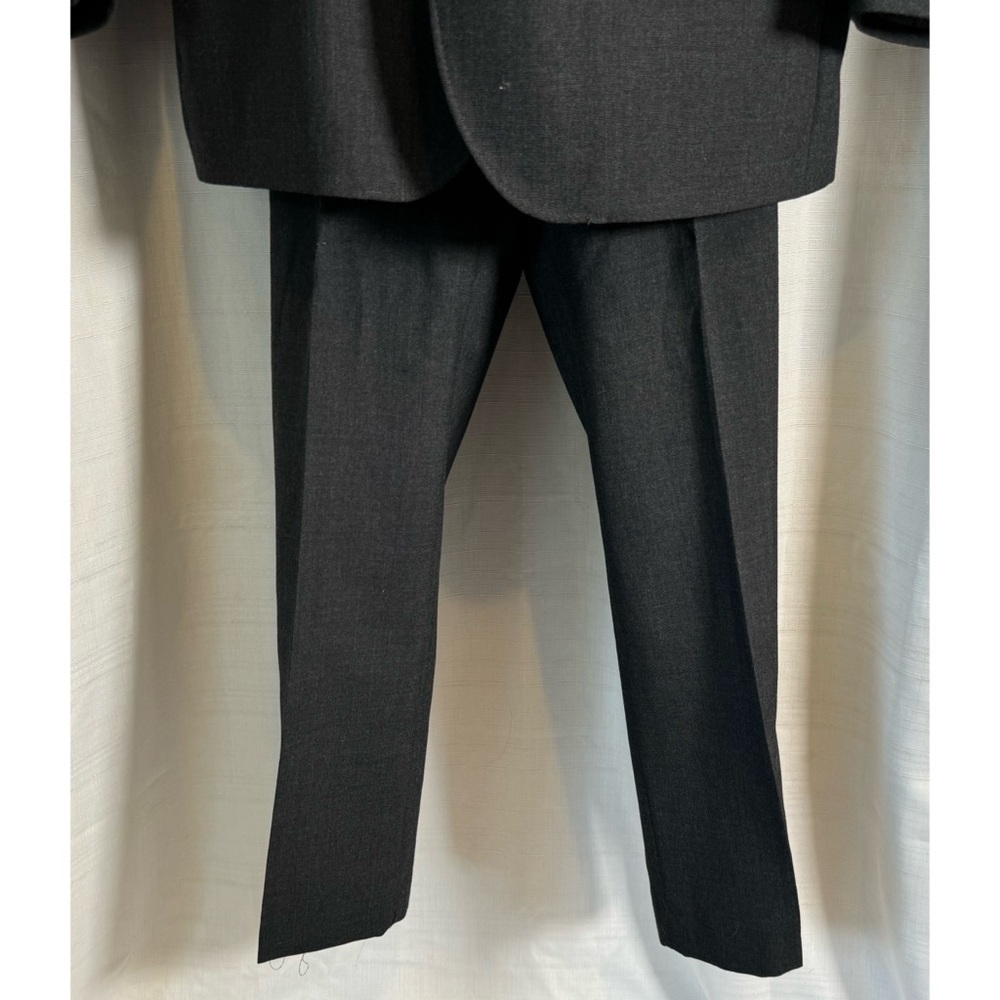 90’s Vintage ‘Barrington’ Charcoal Gray Tailored Suit - Picture 7 of 7